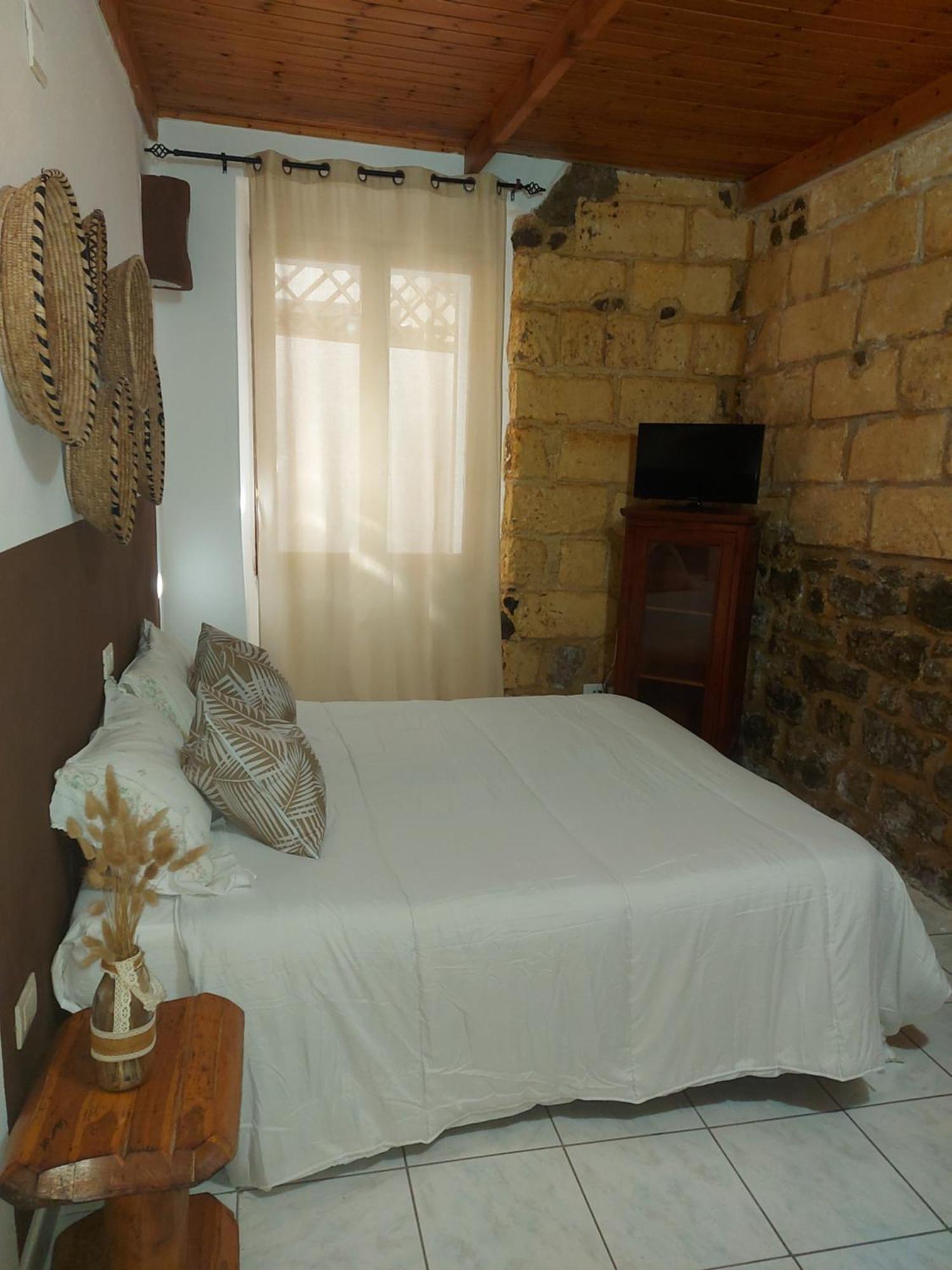 Bed And Breakfast Cala Luna Castelsardo Exterior foto